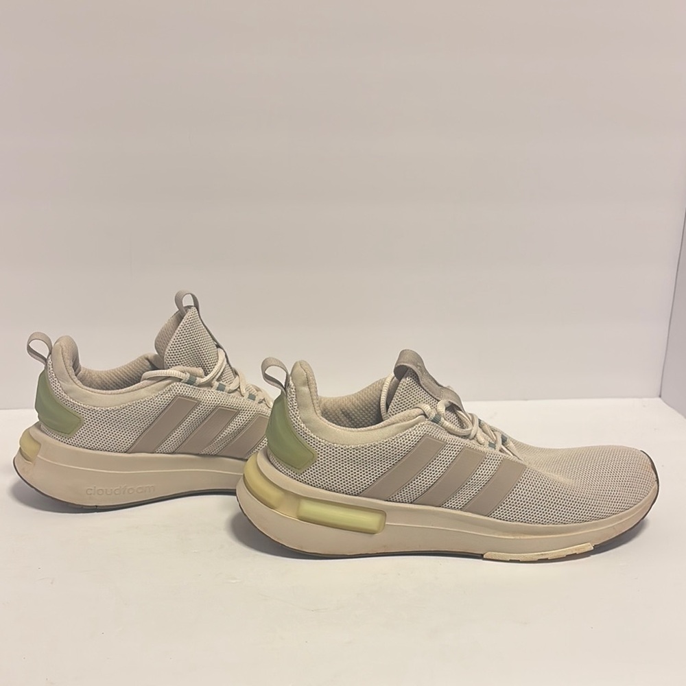 Adidas Cloudfoam Super 2.0 Men’s 9.5 Beige Running Sneakers Comfort